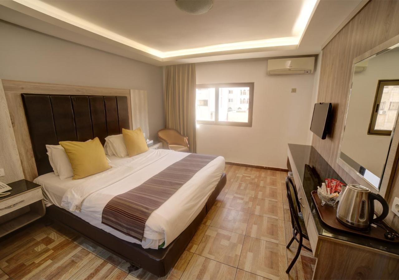 Shweiki International Hotel Akaba Kültér fotó